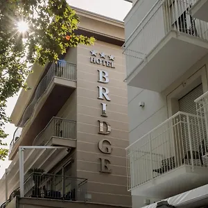 Bridge Hotel