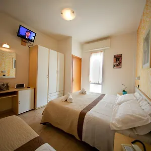 3* Hotel Petrarca